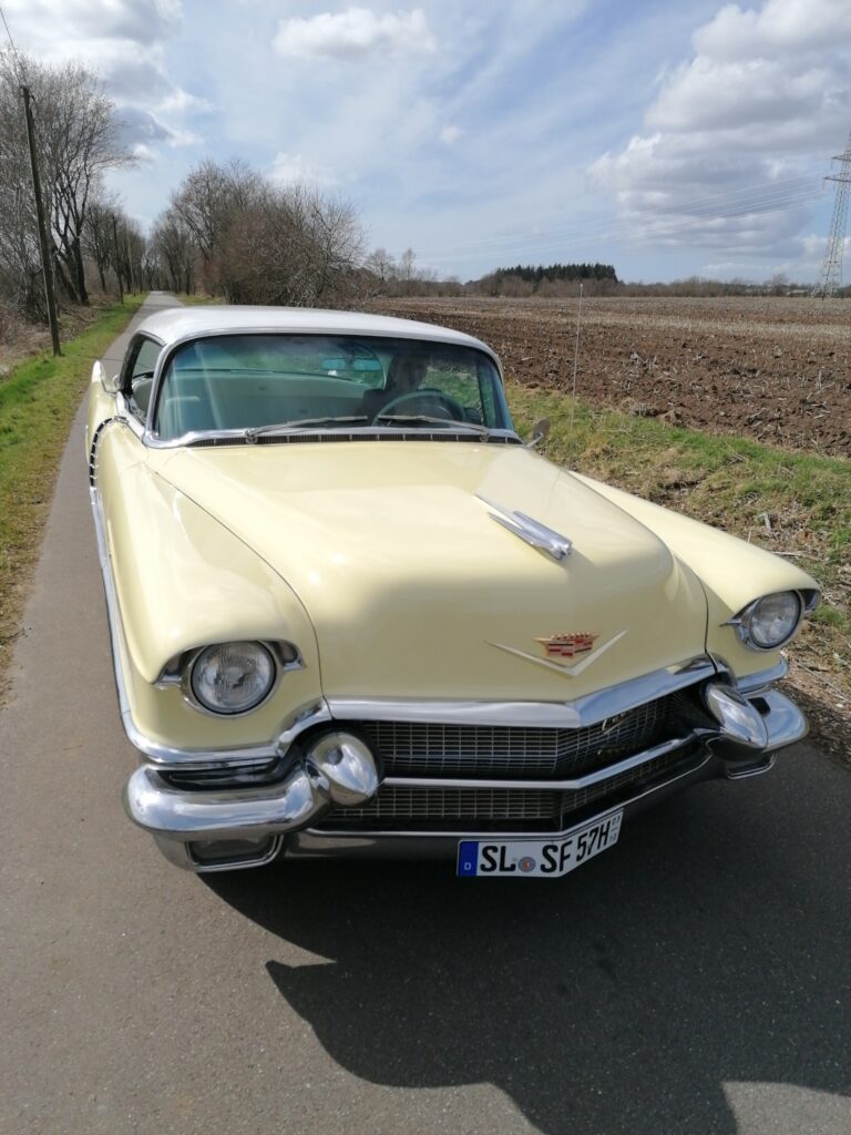 1956er Cadillac Deville als Hochzeitsauto